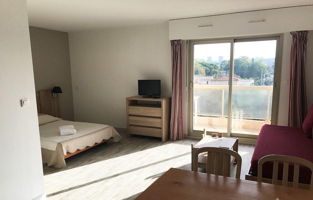 Residence Odalys Open Golfe Juan 外观 照片